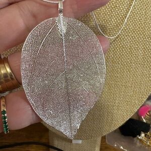 N81 Natural Silver Leaf Pendant Necklace